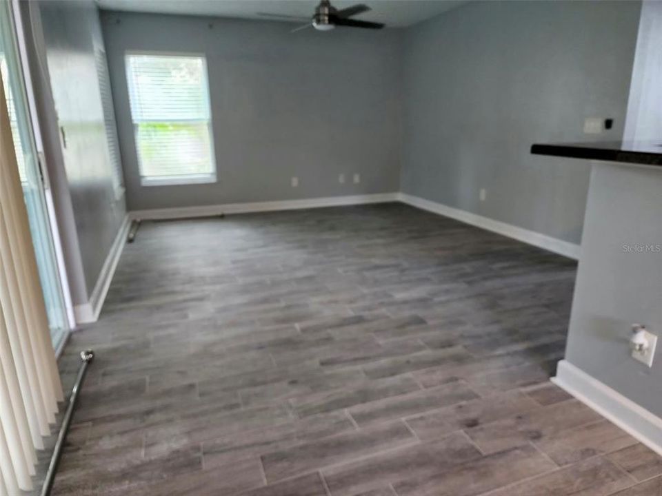 For Sale: $410,000 (3 beds, 2 baths, 1659 Square Feet)