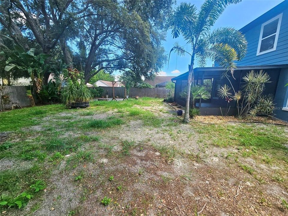 For Sale: $410,000 (3 beds, 2 baths, 1659 Square Feet)