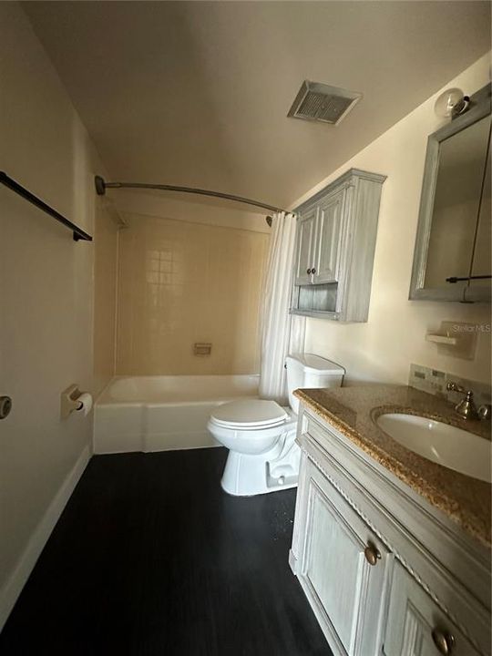 For Rent: $2,475 (3 beds, 2 baths, 1496 Square Feet)