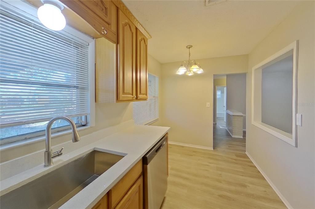 For Rent: $2,549 (3 beds, 2 baths, 1272 Square Feet)