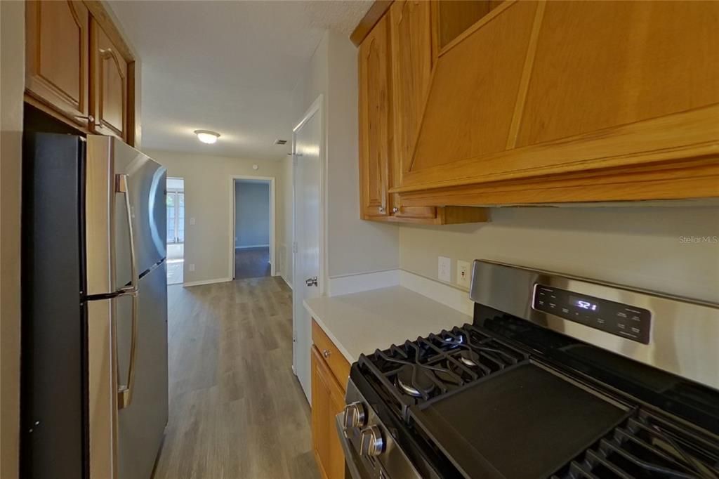 For Rent: $2,549 (3 beds, 2 baths, 1272 Square Feet)