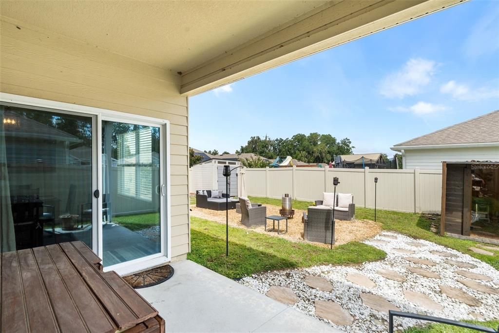 Active With Contract: $349,900 (3 beds, 2 baths, 1615 Square Feet)