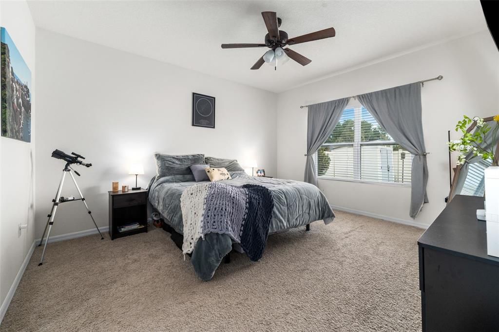 Active With Contract: $349,900 (3 beds, 2 baths, 1615 Square Feet)