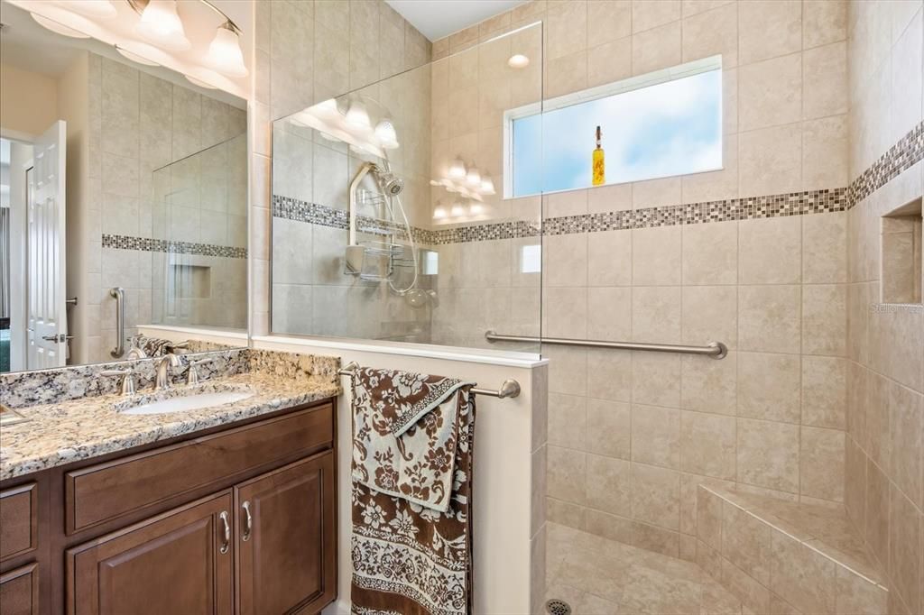 For Sale: $410,000 (2 beds, 2 baths, 1861 Square Feet)