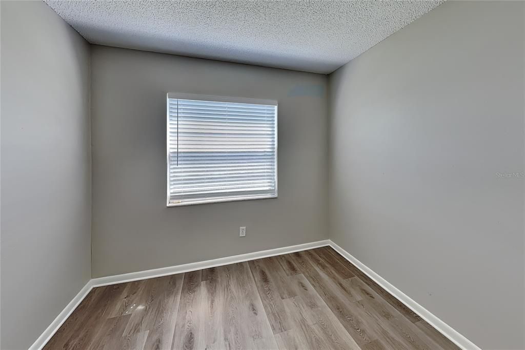 В аренду: $1,799 (3 спален, 2 ванн, 1165 Квадратных фут)