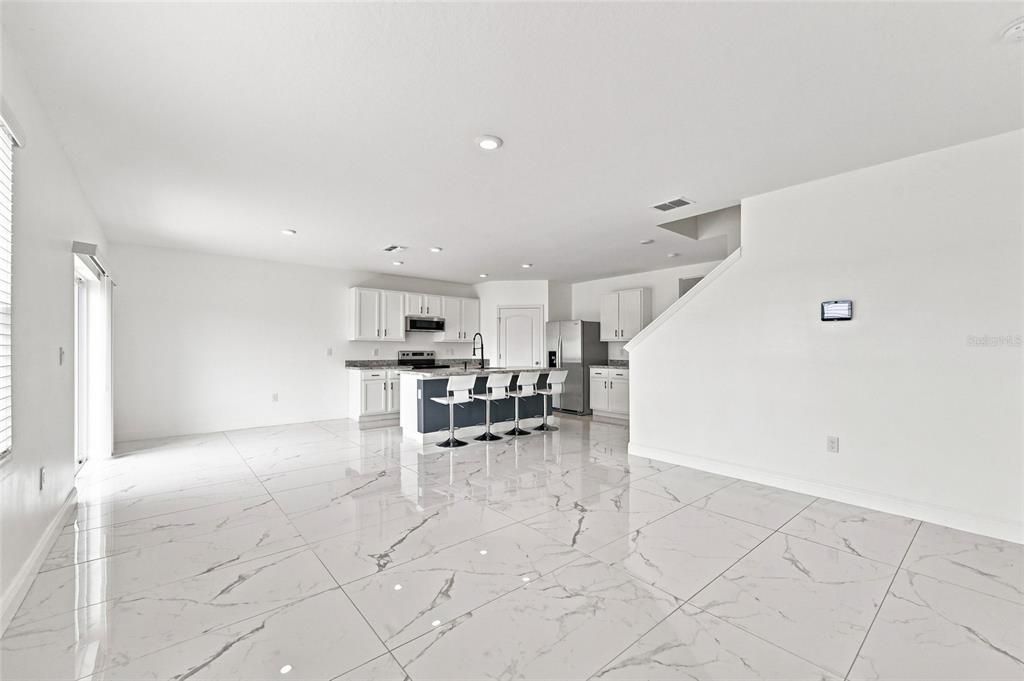 For Sale: $384,900 (5 beds, 3 baths, 2696 Square Feet)