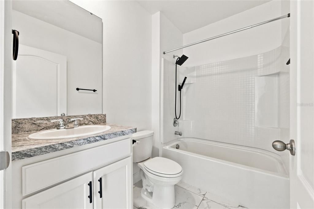 For Sale: $384,900 (5 beds, 3 baths, 2696 Square Feet)