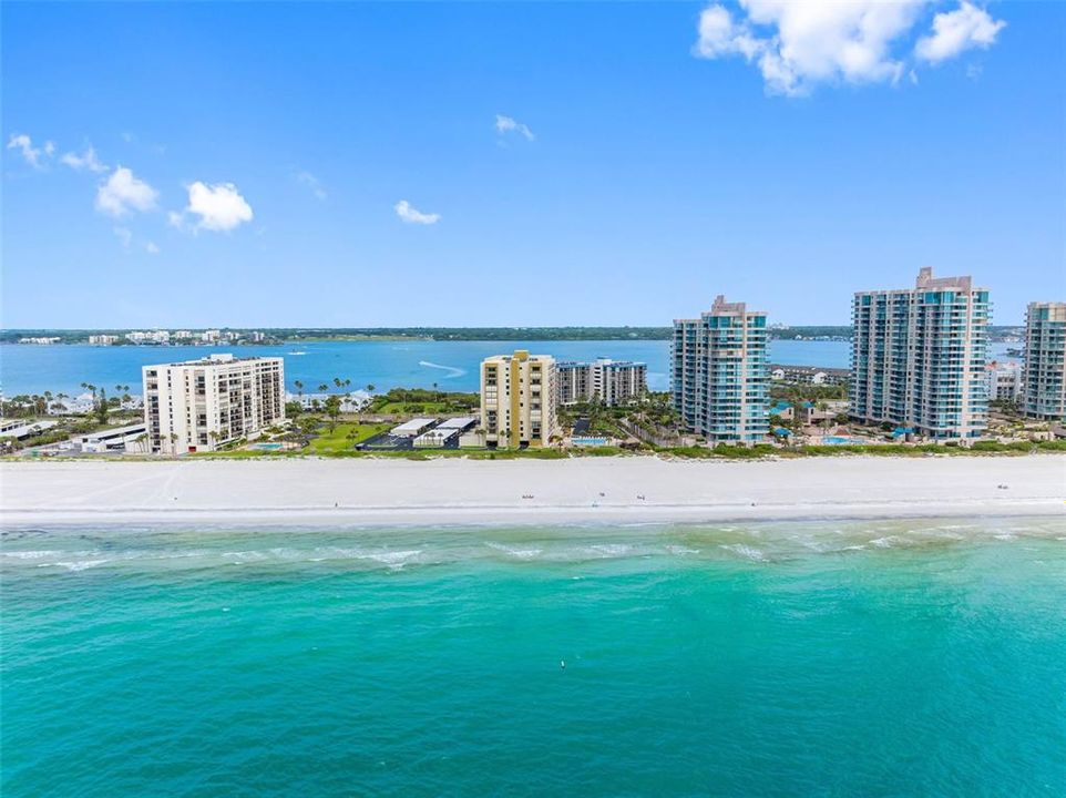 For Rent: $3,500 (2 beds, 2 baths, 1331 Square Feet)