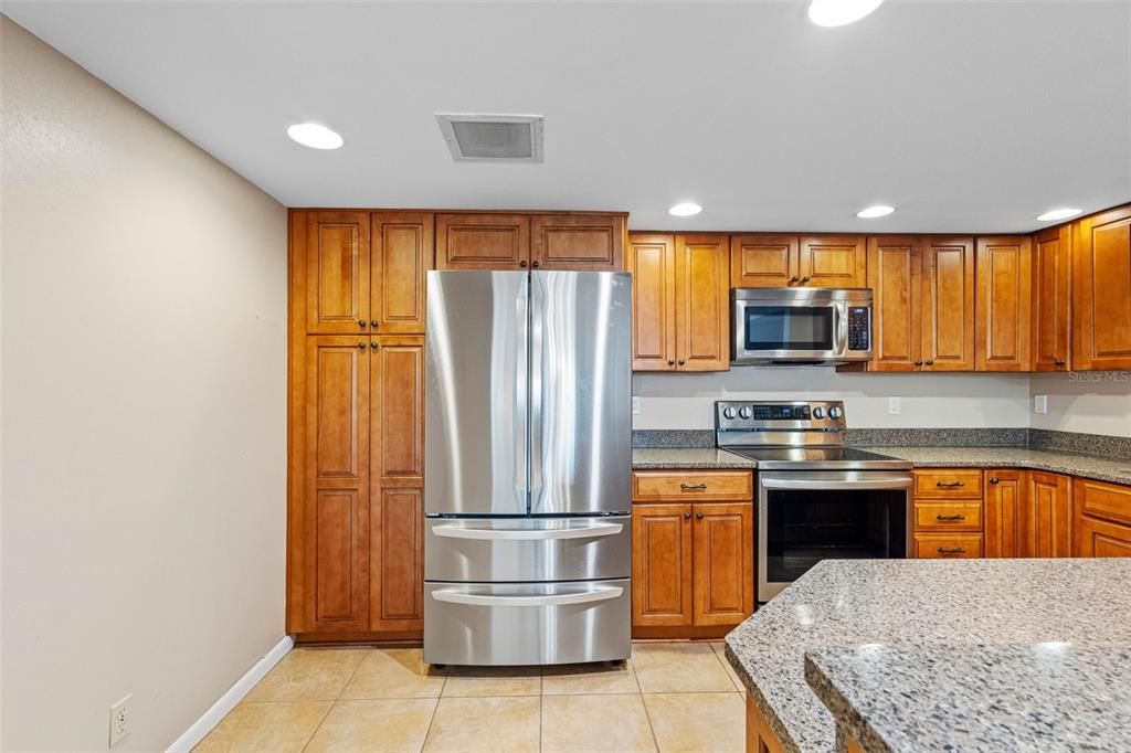 For Rent: $3,500 (2 beds, 2 baths, 1331 Square Feet)