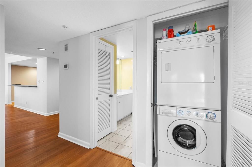For Rent: $3,500 (2 beds, 2 baths, 1331 Square Feet)
