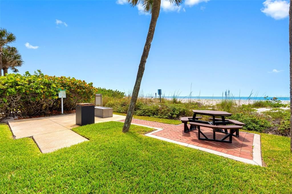 For Rent: $3,500 (2 beds, 2 baths, 1331 Square Feet)