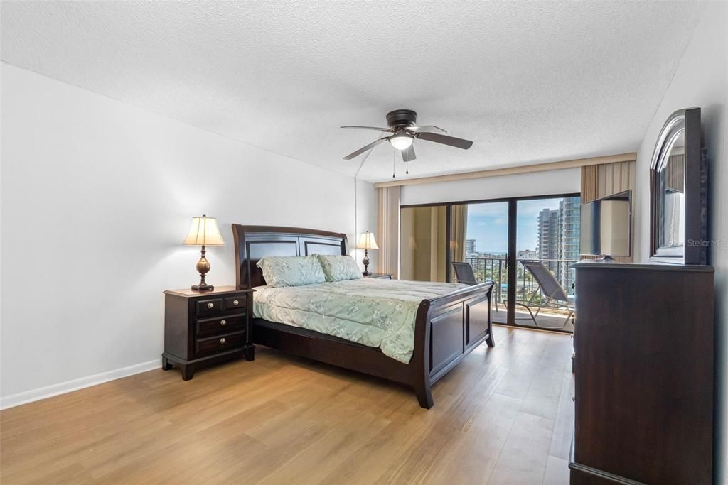 For Rent: $3,500 (2 beds, 2 baths, 1331 Square Feet)