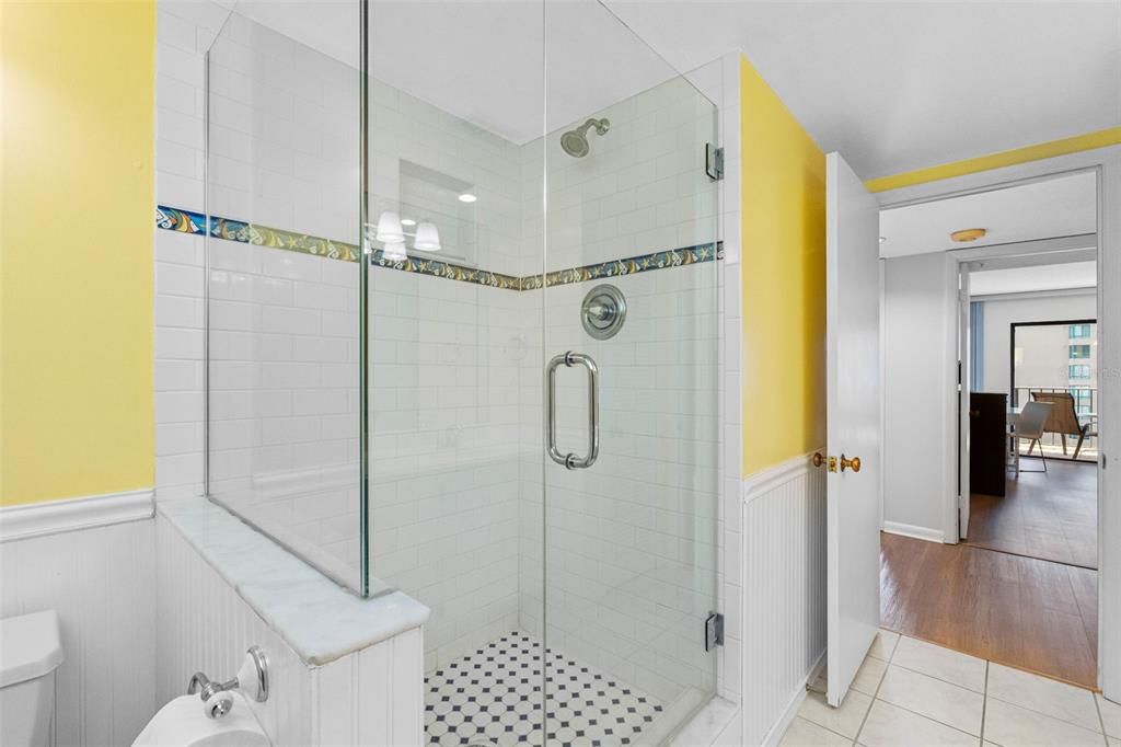 For Rent: $3,500 (2 beds, 2 baths, 1331 Square Feet)