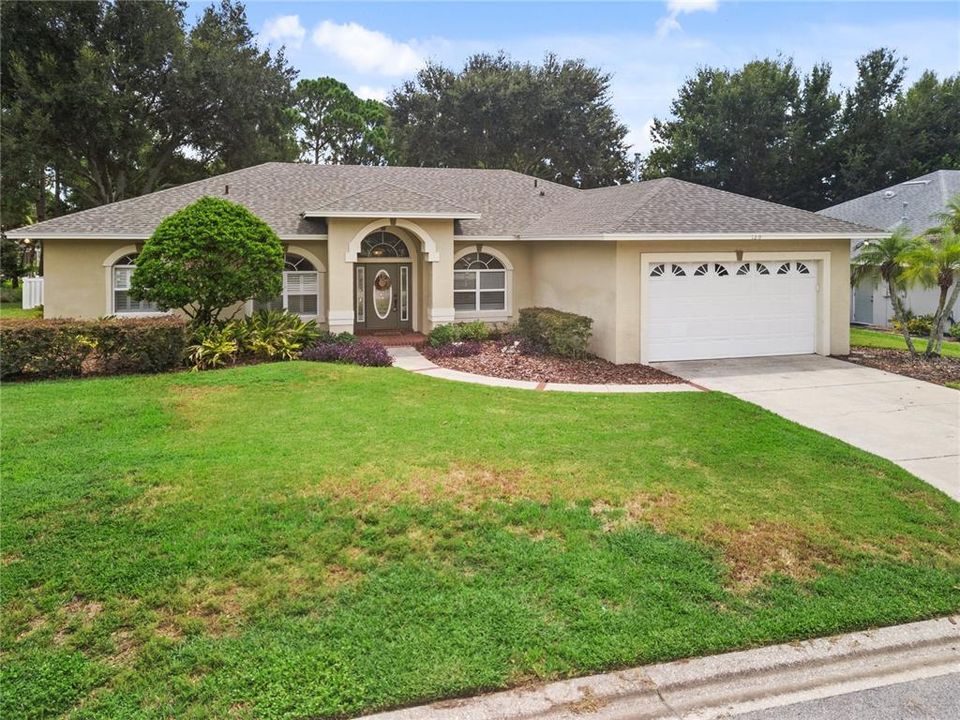 For Sale: $425,000 (4 beds, 2 baths, 2308 Square Feet)
