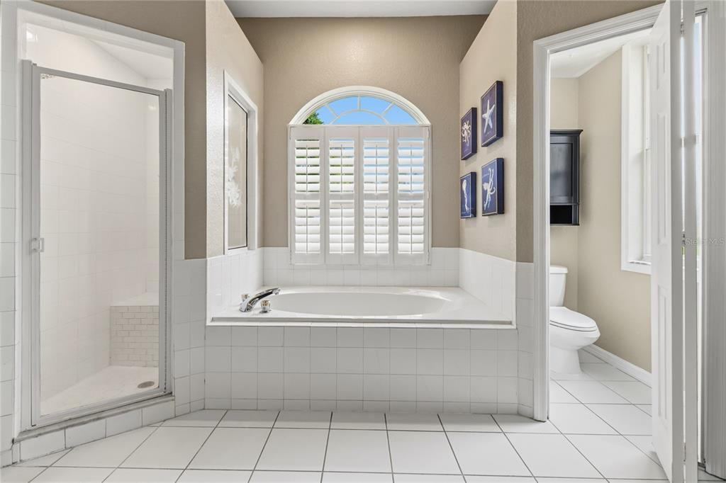 For Sale: $425,000 (4 beds, 2 baths, 2308 Square Feet)
