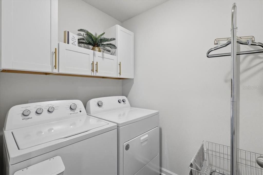 For Sale: $328,000 (4 beds, 2 baths, 1863 Square Feet)