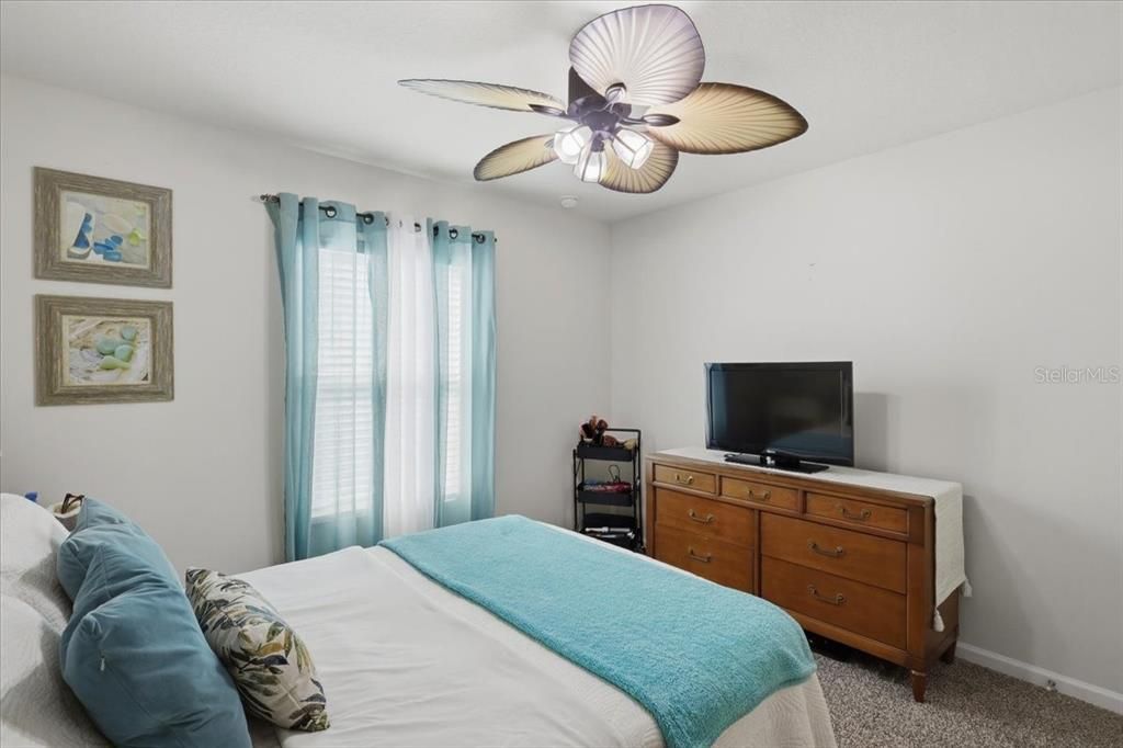For Sale: $328,000 (4 beds, 2 baths, 1863 Square Feet)