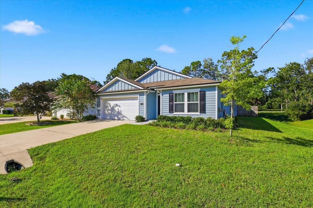 For Sale: $328,000 (4 beds, 2 baths, 1863 Square Feet)