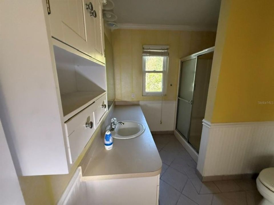 For Sale: $225,000 (3 beds, 2 baths, 1392 Square Feet)