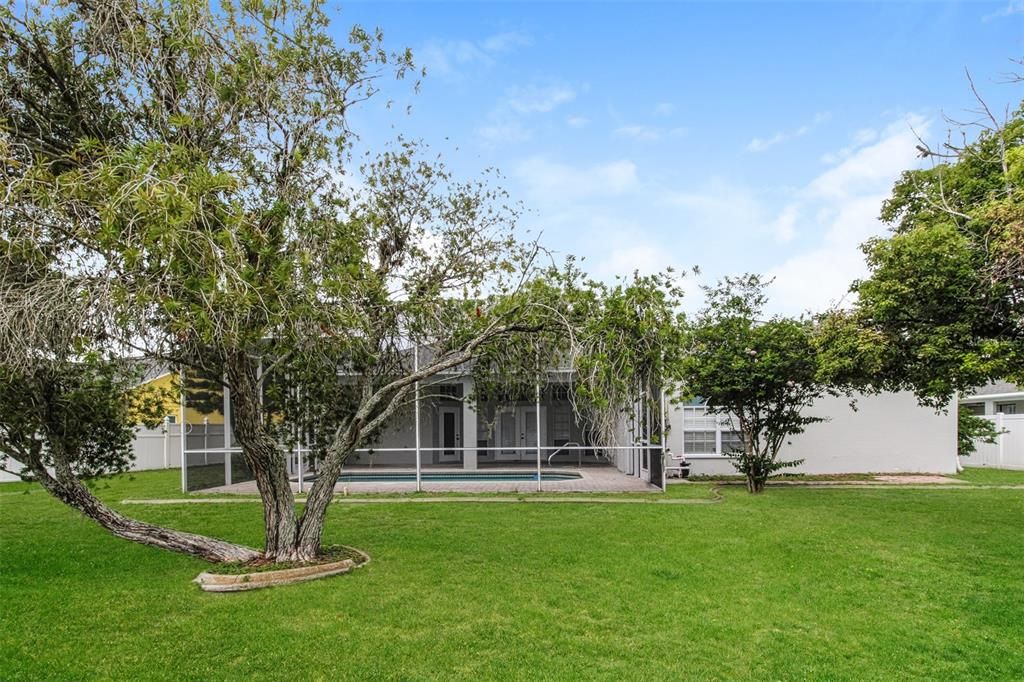 En Venta: $425,000 (3 camas, 2 baños, 2042 Pies cuadrados)