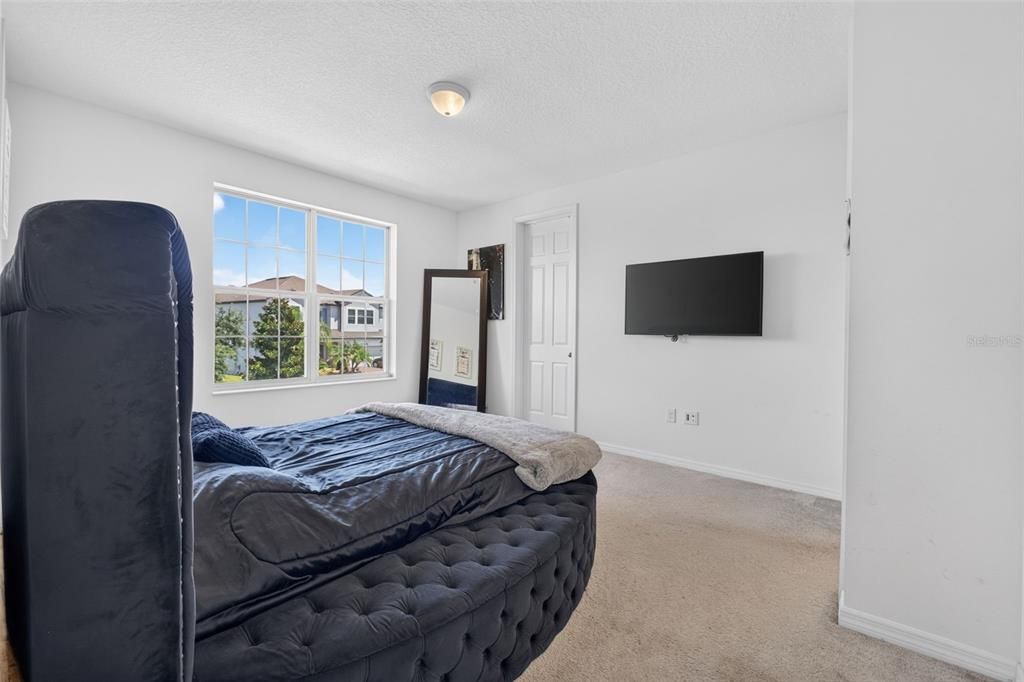 For Sale: $795,000 (5 beds, 4 baths, 4850 Square Feet)