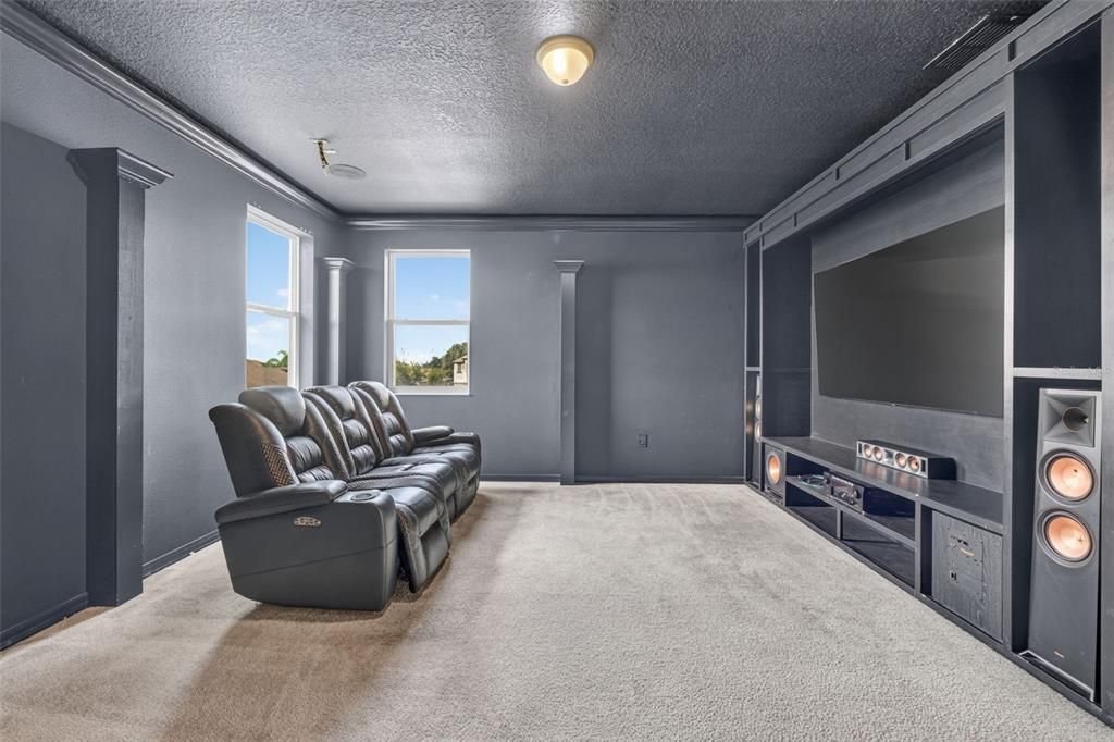 For Sale: $795,000 (5 beds, 4 baths, 4850 Square Feet)