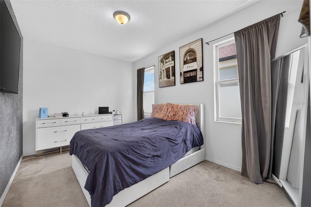 For Sale: $795,000 (5 beds, 4 baths, 4850 Square Feet)