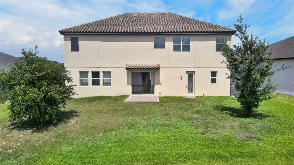For Sale: $795,000 (5 beds, 4 baths, 4850 Square Feet)