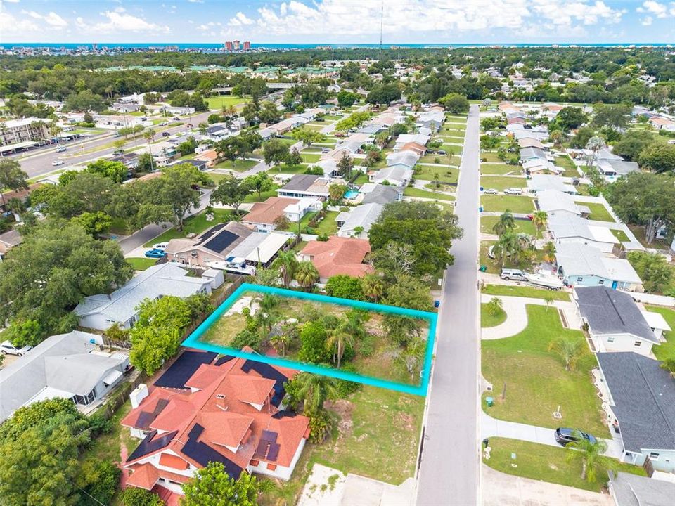 待售: $175,000 (0.18 acres)