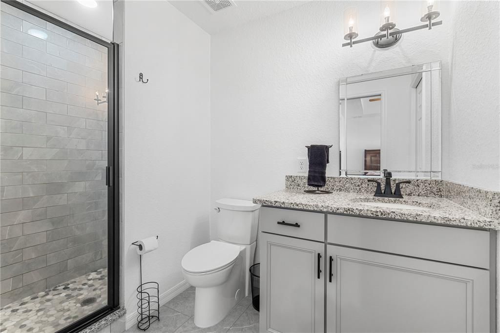 For Sale: $249,900 (3 beds, 2 baths, 1075 Square Feet)