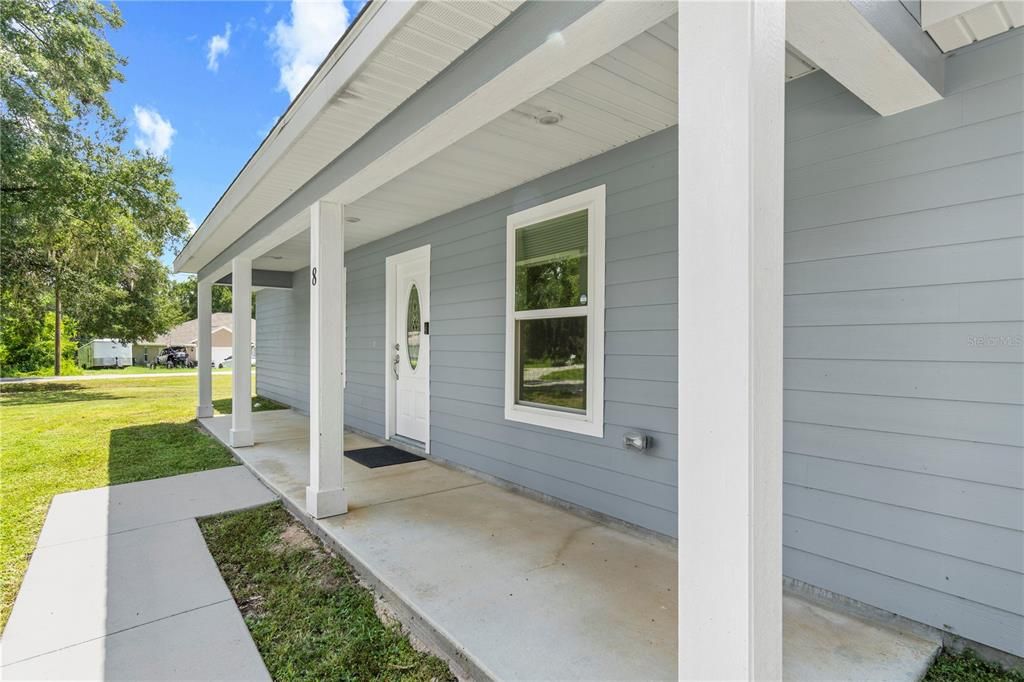 For Sale: $249,900 (3 beds, 2 baths, 1075 Square Feet)