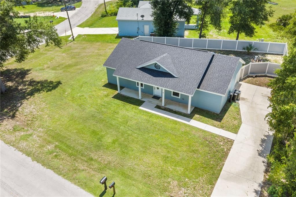 For Sale: $249,900 (3 beds, 2 baths, 1075 Square Feet)