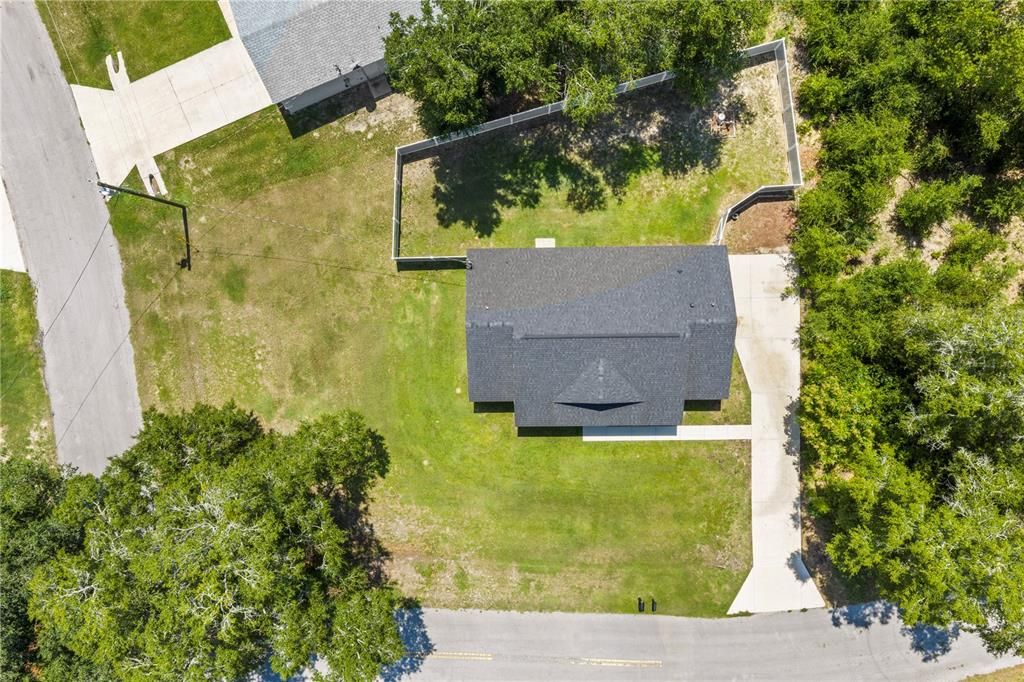 For Sale: $249,900 (3 beds, 2 baths, 1075 Square Feet)