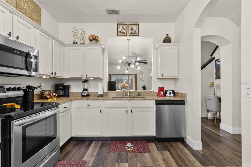 En Venta: $165,000 (3 camas, 2 baños, 1490 Pies cuadrados)