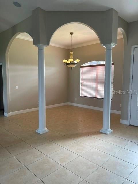 For Sale: $489,000 (3 beds, 3 baths, 2285 Square Feet)