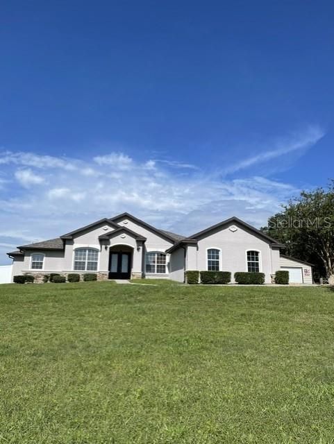 For Sale: $489,000 (3 beds, 3 baths, 2285 Square Feet)