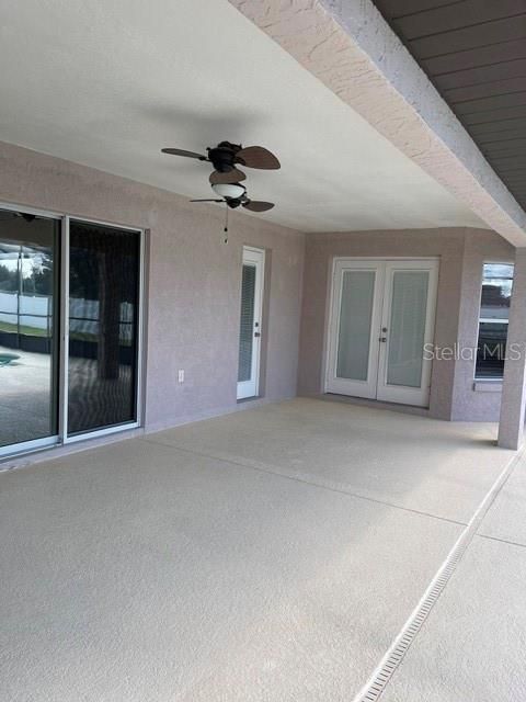 For Sale: $489,000 (3 beds, 3 baths, 2285 Square Feet)