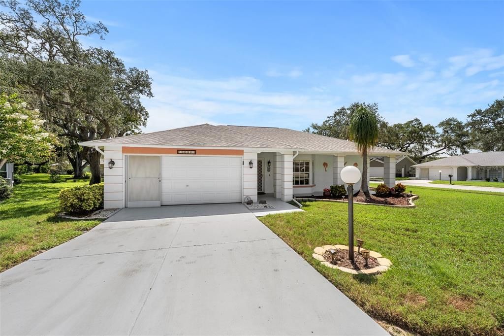 For Sale: $259,990 (2 beds, 2 baths, 1470 Square Feet)