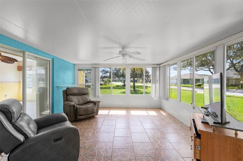 For Sale: $259,990 (2 beds, 2 baths, 1470 Square Feet)
