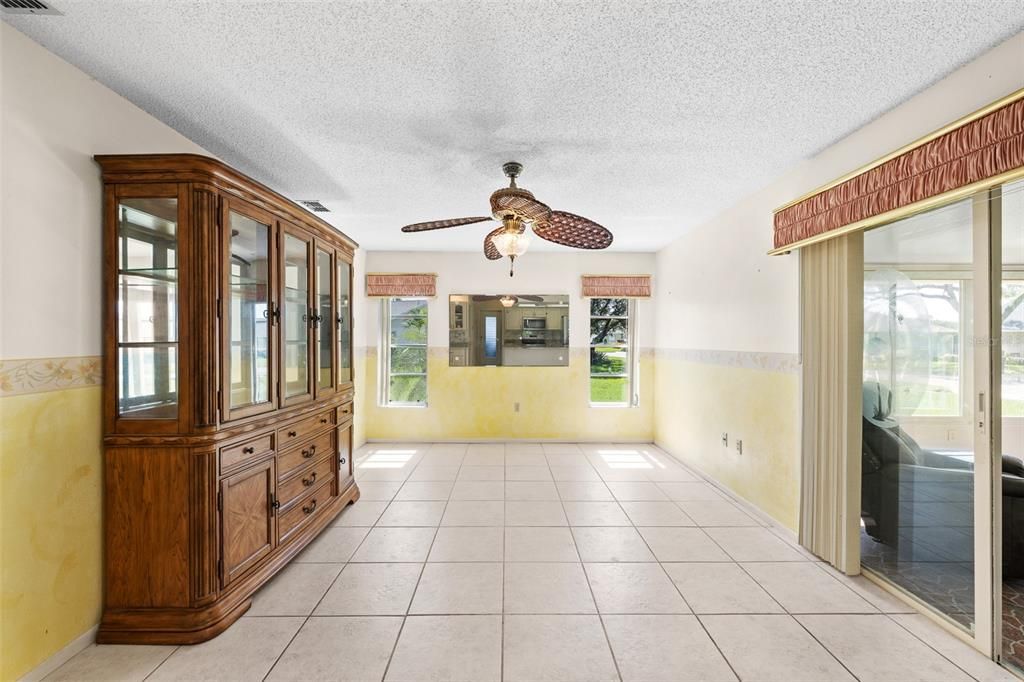 For Sale: $259,990 (2 beds, 2 baths, 1470 Square Feet)