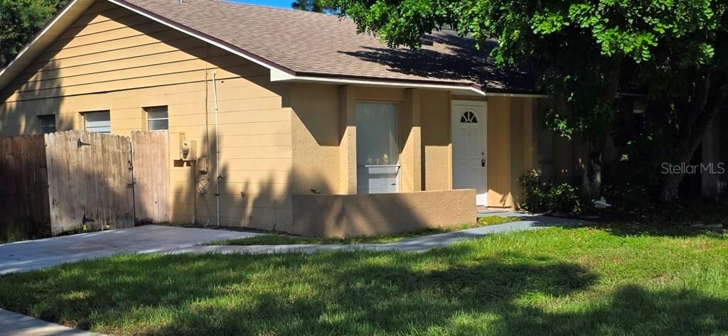 For Sale: $289,900 (3 beds, 2 baths, 1197 Square Feet)