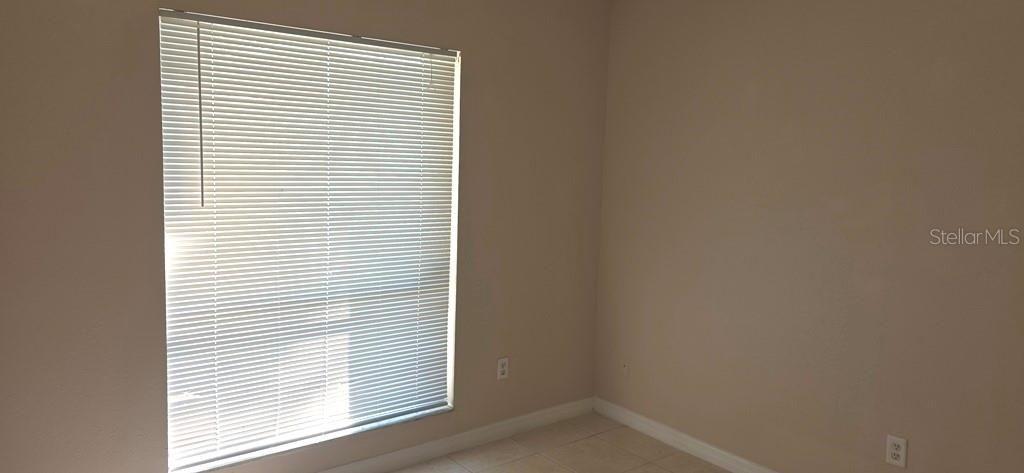 For Sale: $289,900 (3 beds, 2 baths, 1197 Square Feet)