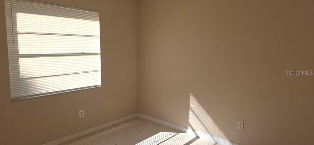 For Sale: $289,900 (3 beds, 2 baths, 1197 Square Feet)