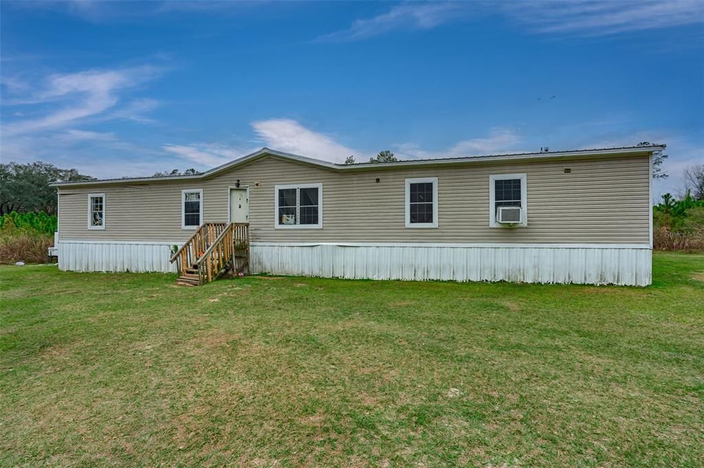 For Sale: $165,000 (4 beds, 3 baths, 2280 Square Feet)