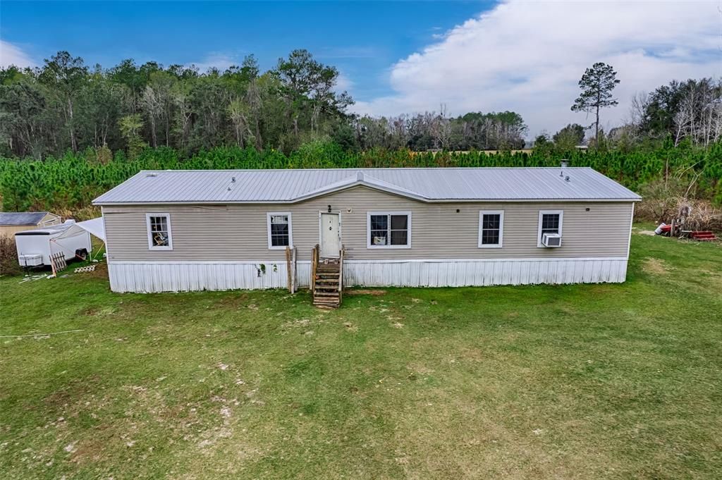 For Sale: $165,000 (4 beds, 3 baths, 2280 Square Feet)
