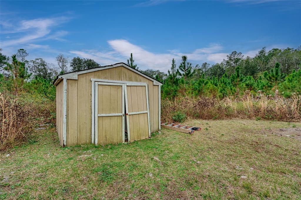 For Sale: $165,000 (4 beds, 3 baths, 2280 Square Feet)
