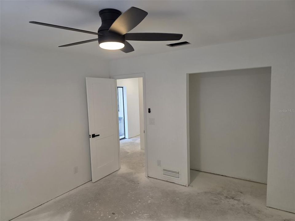 For Sale: $650,000 (3 beds, 2 baths, 1906 Square Feet)