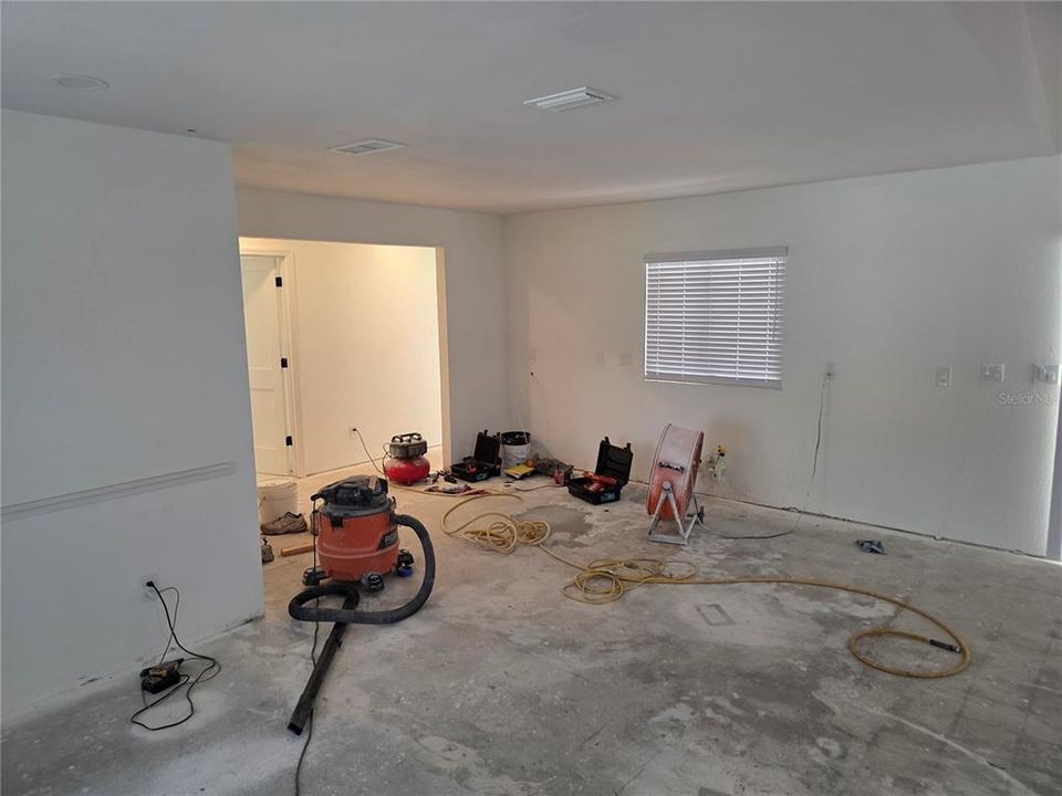 For Sale: $650,000 (3 beds, 2 baths, 1906 Square Feet)