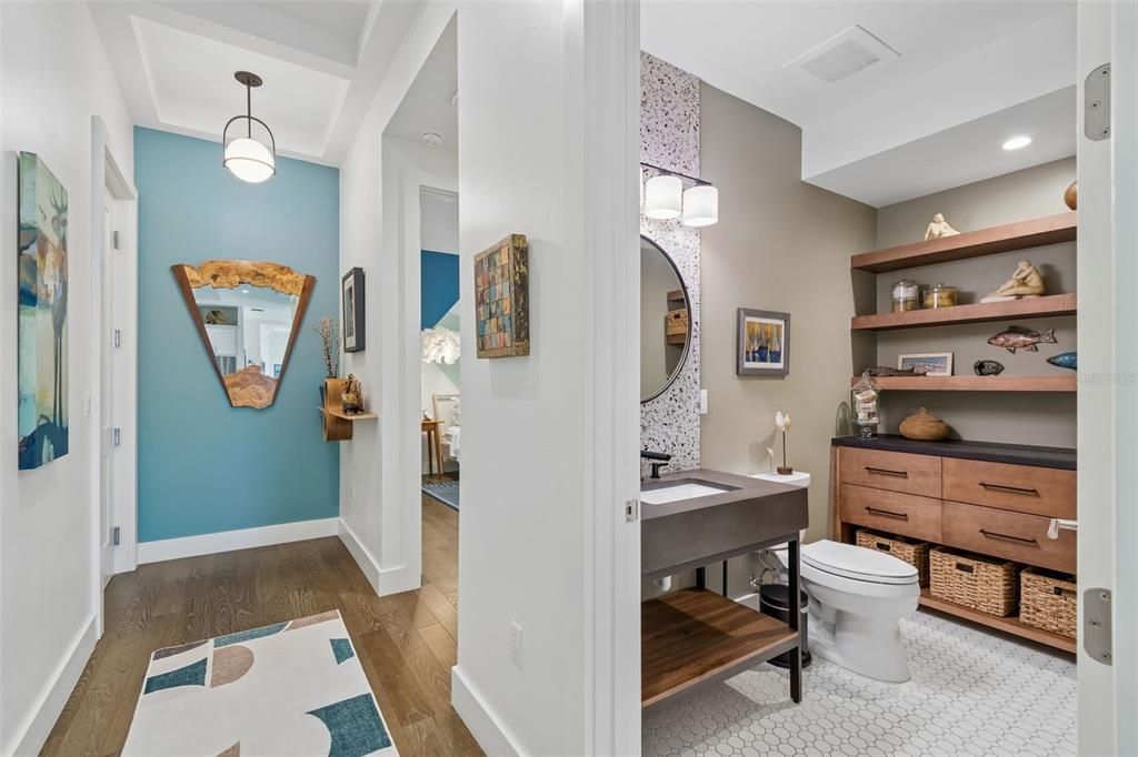 Active With Contract: $1,550,000 (3 beds, 2 baths, 2387 Square Feet)