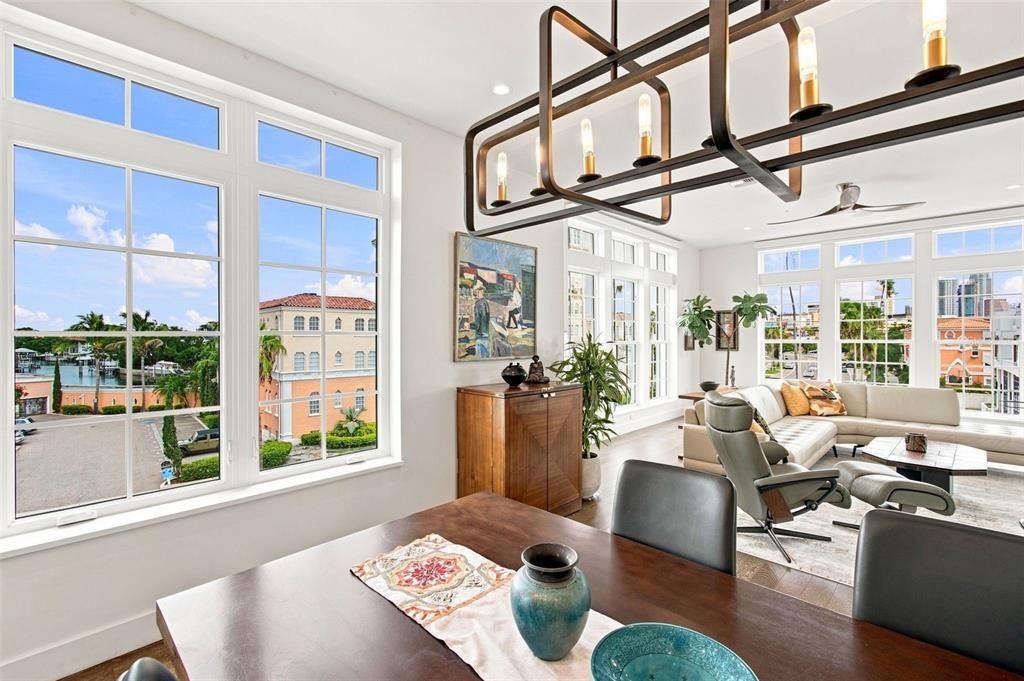 Active With Contract: $1,550,000 (3 beds, 2 baths, 2387 Square Feet)